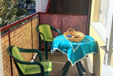 Namesten dvosoban stan u centru Sapca