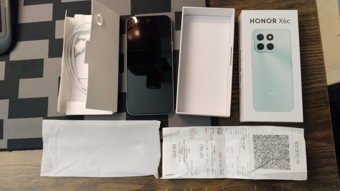 Mobilni telefon HONOR X6C