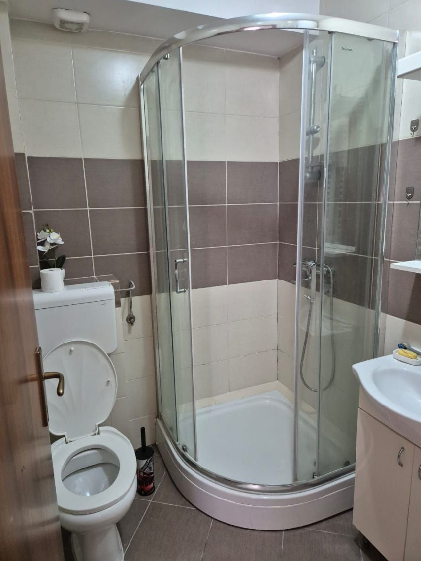 Izdaje se stan u Loznici 57m2