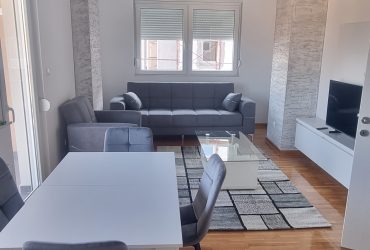 Izdajem nov, namesten stan