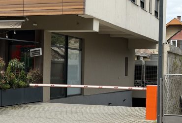 Prodajem garažno mesto u podzemnoj garaži preko puta TC Roda