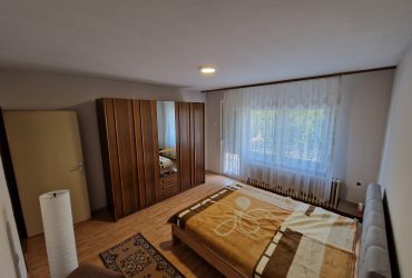 Izdaje se trosoban stan u kuci -zaseban ulaz 80m2
