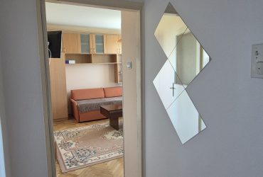 Izdajem nameštenu garsonjeru u Loznici