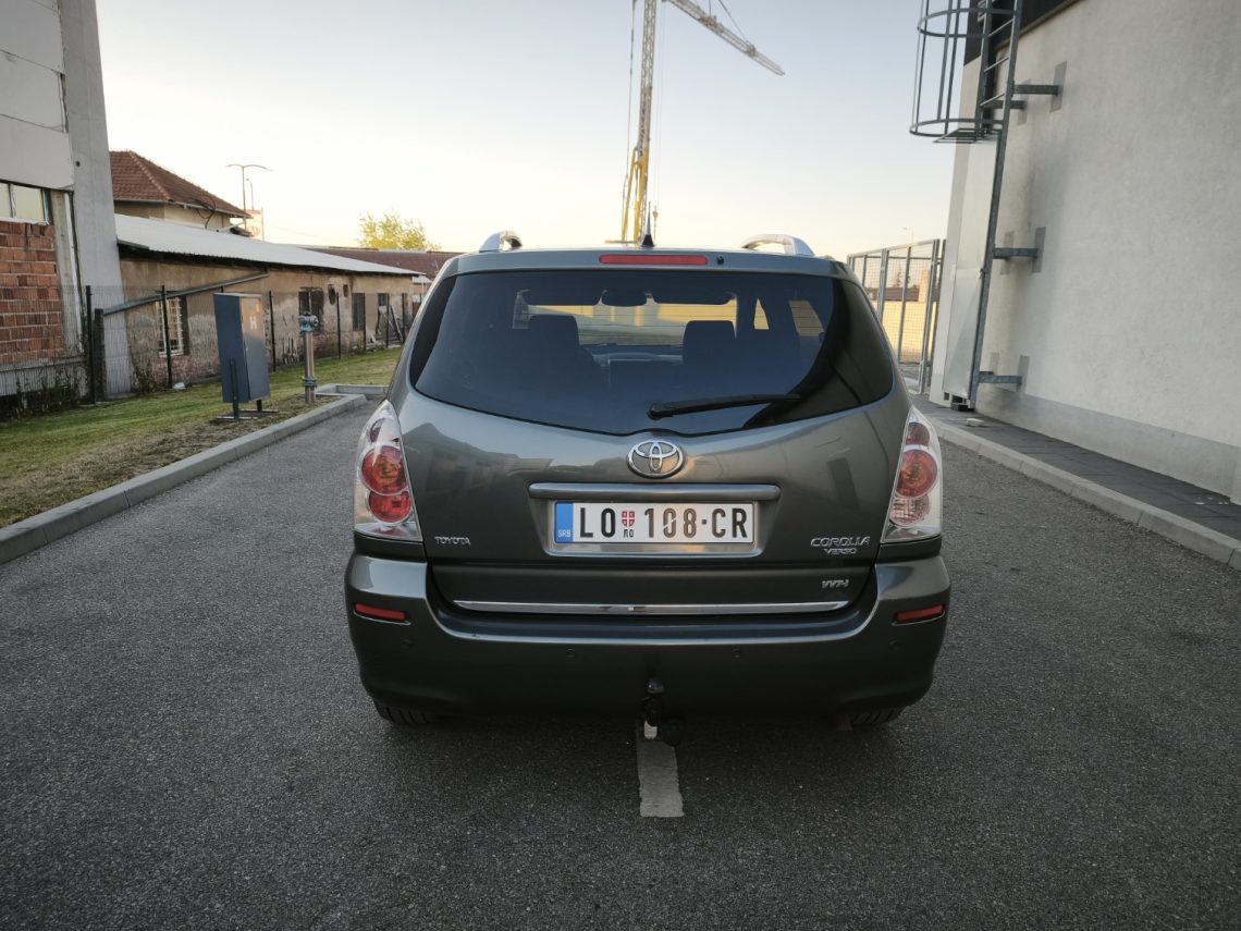 Toyota Corolla Verso 1.8 VVT-i – 7 sedišta – bez ulaganja