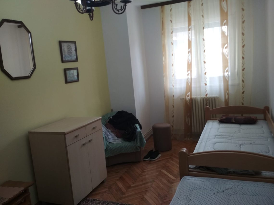 Izdajem stan Zvezdara 35m2