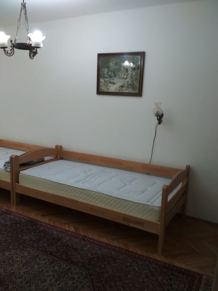 Izdajem stan Zvezdara 35m2