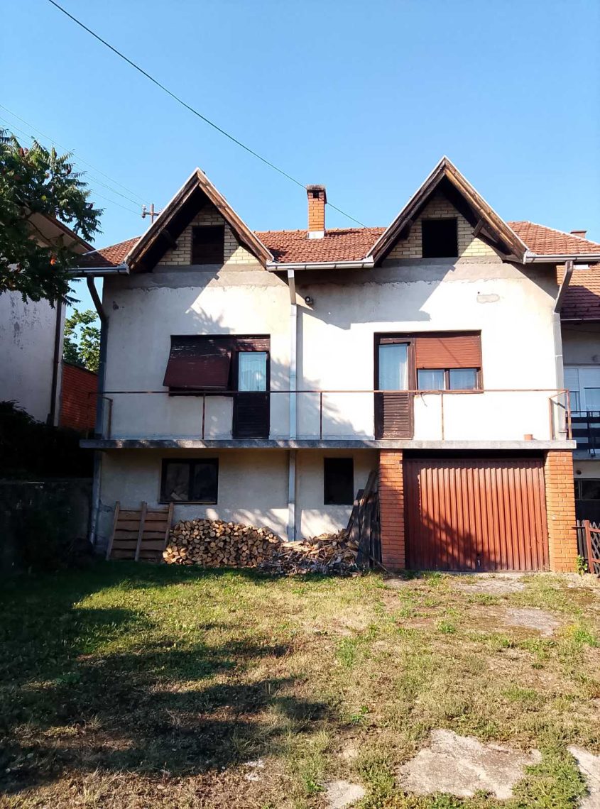 kuca na prodaju