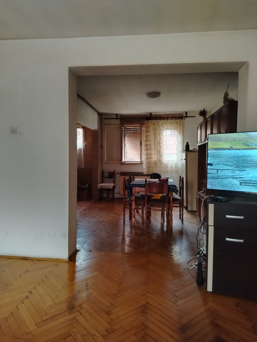 kuca na prodaju