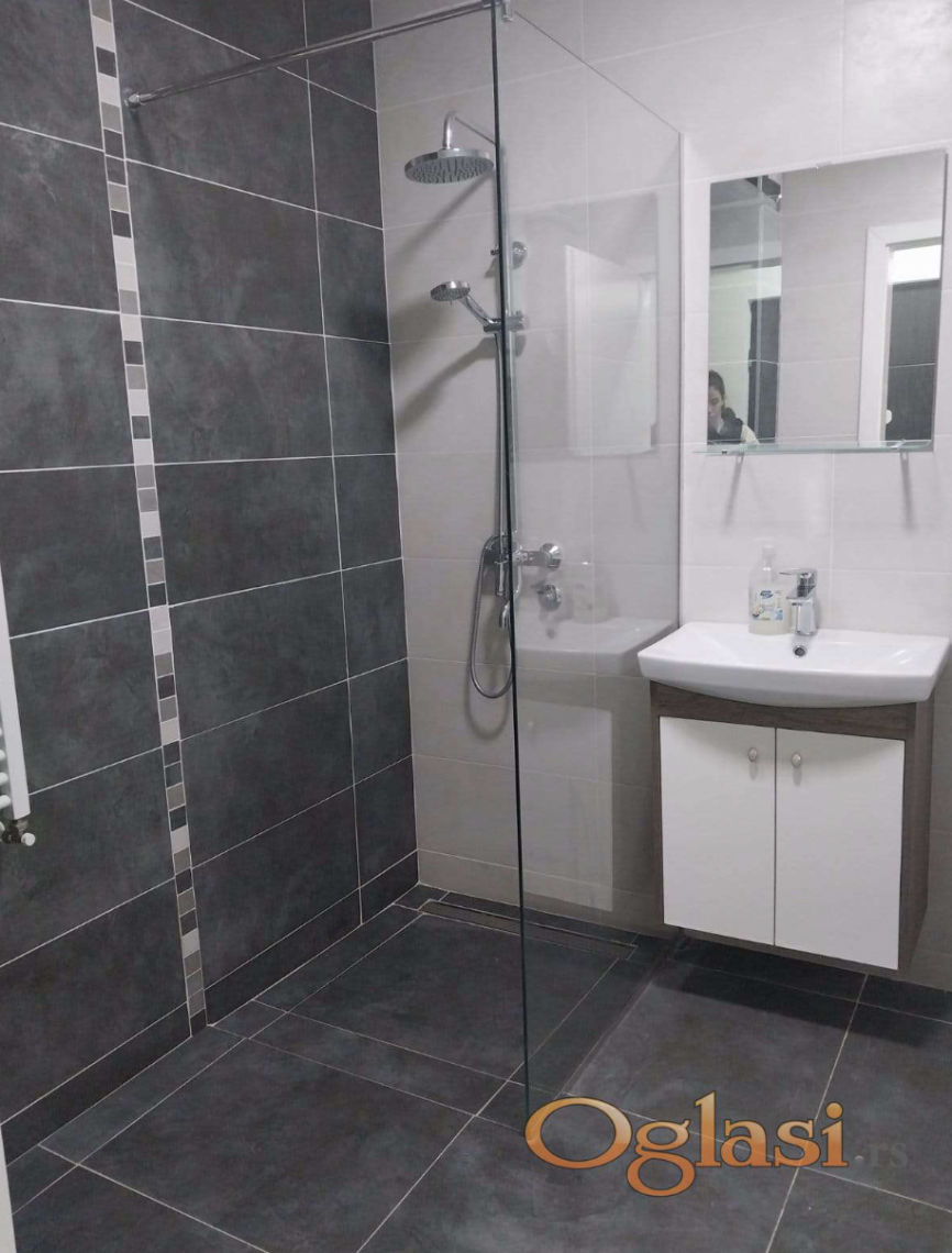 Izdaje se stan!!! Nova zgrada!!!