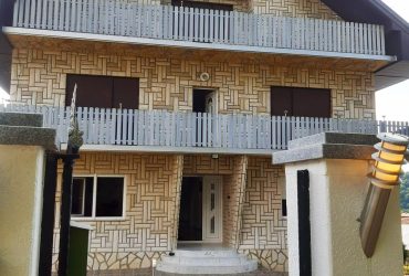 Hitno prodajem opremljenu kuću i zemlju kod Loznice