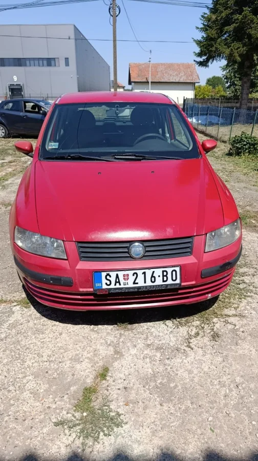 PRODAJEM FIAT STILO 1.9 JTD 2004 g. BLAGO HAVARISAN – slika 7