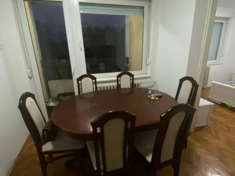 Izdavanje stana Sremska 5A/19, 80m2, četvorosoban