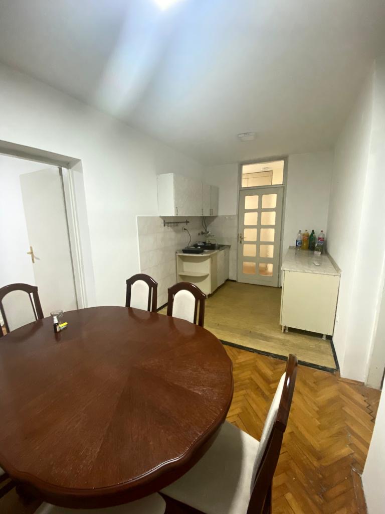 Izdavanje stana Sremska 5A/19, 80m2, četvorosoban
